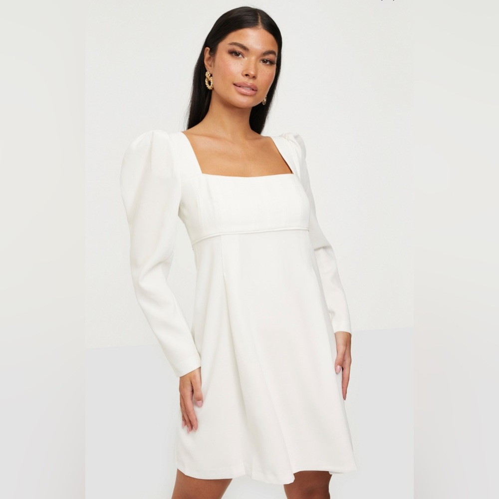 WHITE puff sleeve dress